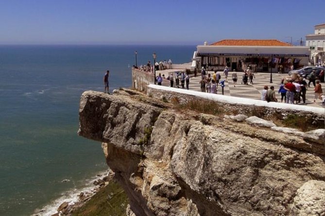 Prívate tour to Fátima, Batalha, Nazaré and Óbidos - How to handle the one-day pressure (without losing the magic)