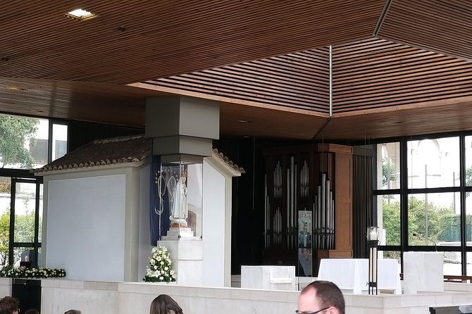 Private Tour to Fátima Sanctuary and the Little Shepherds Houses - Capela das Aparições: the emotional center of the whole area