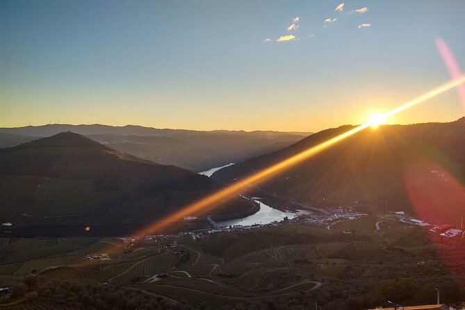Private tour with 2 wineries and typical harmonized lunch - Why this Douro wine day works from Peso Da Régua