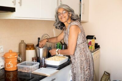 Private Traditional Portuguese Cooking Class in Lisbon with Paula - The welcome ritual: wine, appetizers, and getting your hands ready