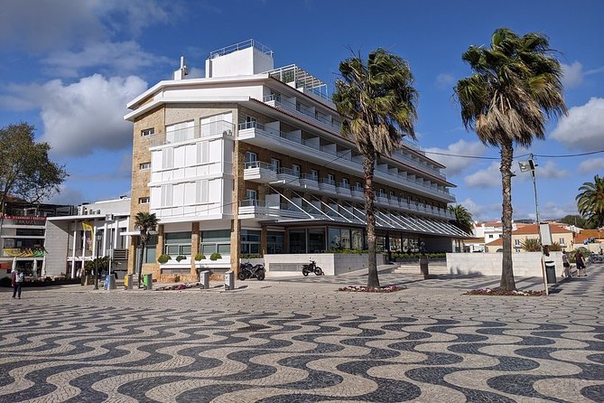 Private transfer: Lisbon Airport to Sintra,Cascais and Estoril - Landing in Estoril: Direct Travel for a Laid-Back First Evening