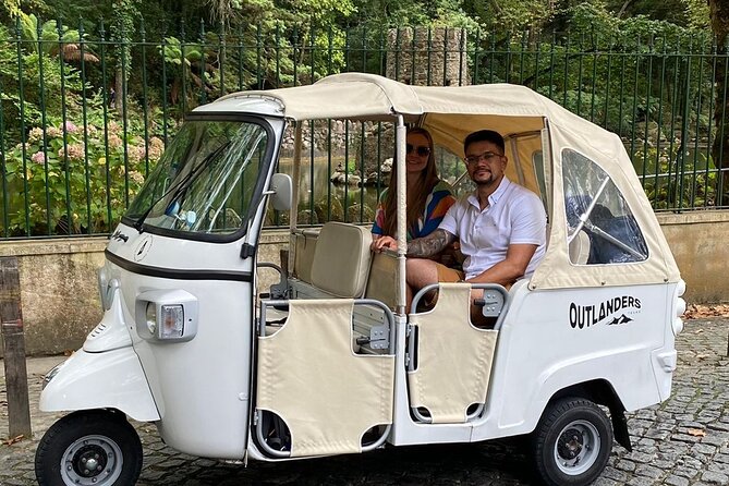 Private Tuk Tuk Tour around Sintra - Sabuga fountain stop and the included queijada break