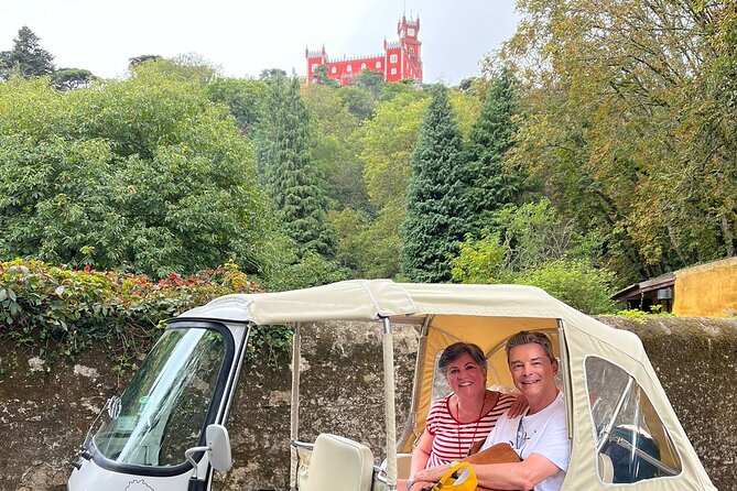 Private Tuk Tuk Tour around Sintra - Sintra National Palace: the royalty anchor before the fantasy palaces