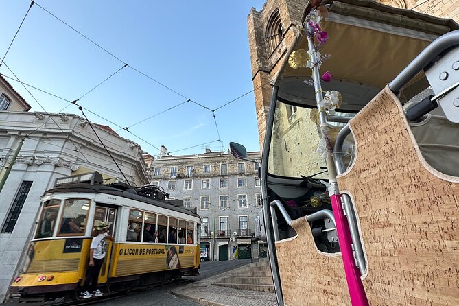 Private Tuk-tuk Tour of Lisbon and Belém - Lisbon Cathedral: starting with the oldest church in the city