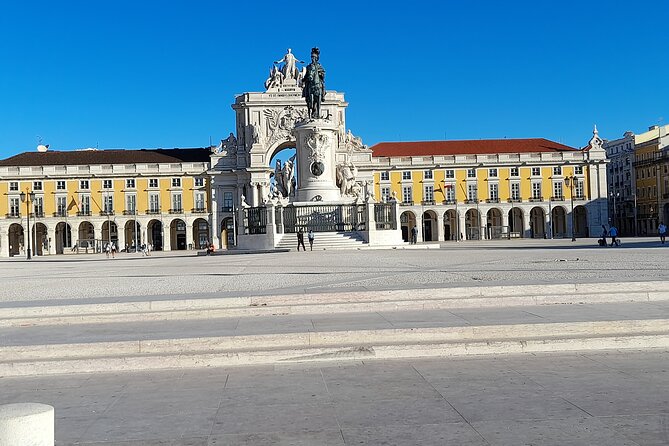 Private tuk tuk tour through the historic center of Lisbon - Panteão Nacional and Santa Engrácia: Salazar’s shift and market-day context
