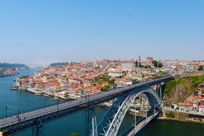 Private Walking Tour in Porto with Optional Lello Bookshop Ticket - The viewpoint combo: Miradouro da Vitória and Clérigos Tower
