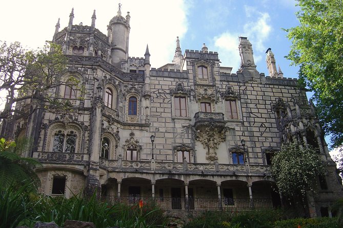 Quinta da Regaleira and Visit to Sintra Private Half Day Tour - Why the private guide makes or breaks the experience