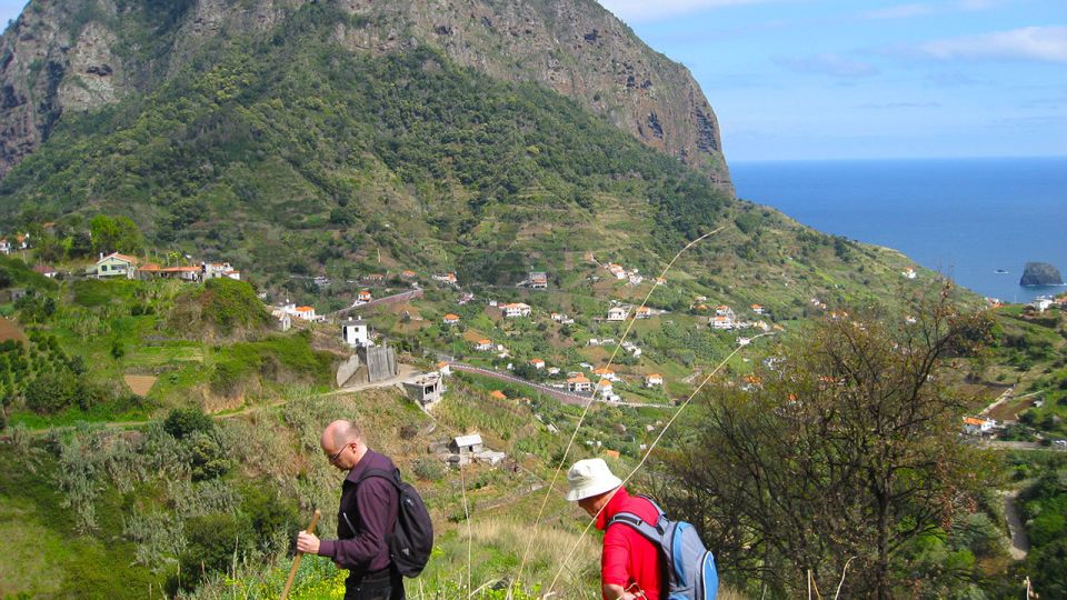 Referta / Castelejo - Levada Walk - The views at Penha d’Águia: why Eagle’s Rock hits so hard