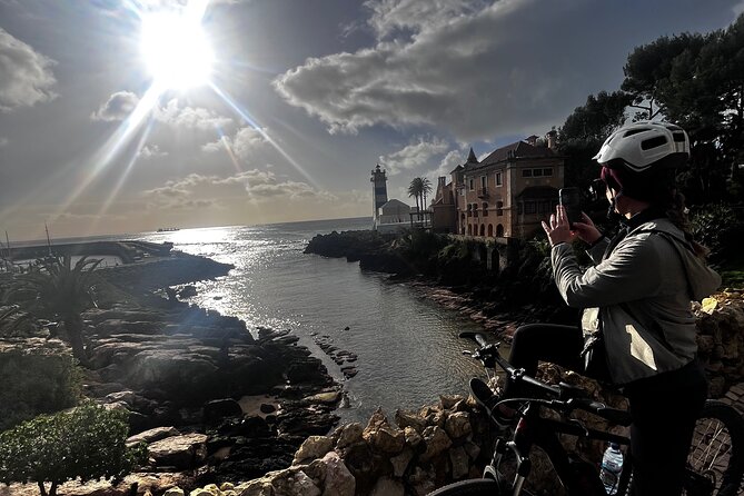 Relaxed E-bike in the backroads of Cascais and Sintra - Guincho Beach: where the lunch break actually has ocean air