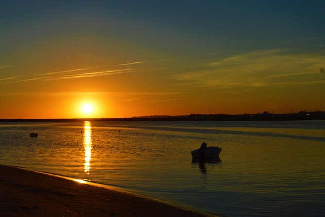 Ria Formosa & Ilhas: Sunset Boat Trip - Getting comfortable: what to wear and bring for a speedboat at sunset