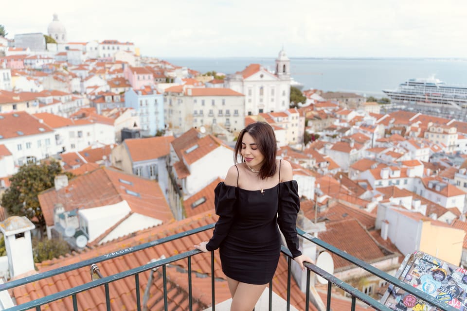 Romantic Photoshoot Experience for Couples in Lisbon - Itinerary Reality Check: Starting Point, Photo Stop, and Returning