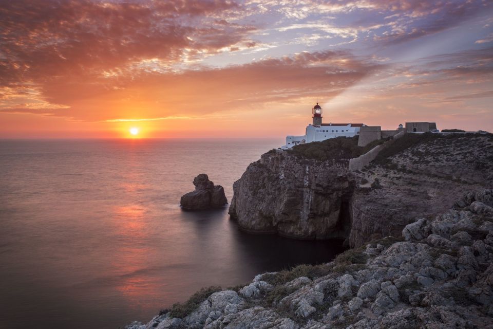Sagres: Sunset Tour - Port wine and Pastel de Nata: the warm landing at the end