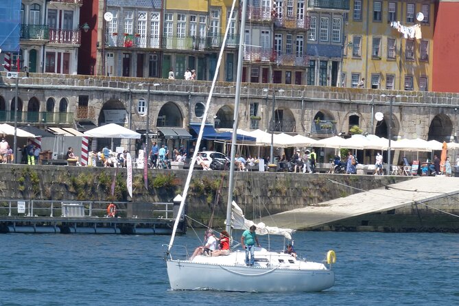 Sailing boat trip on the coast of Porto and on the river Douro - The Big Moment: Reaching D. Luís Bridge in Ribeira