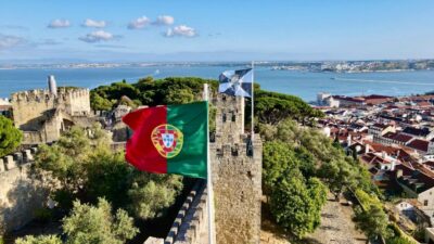 São Jorge Castle Skip-the-line Entry Ticket - The tuk tuk transfer (if you choose it): easy uphill, quick Lisbon context