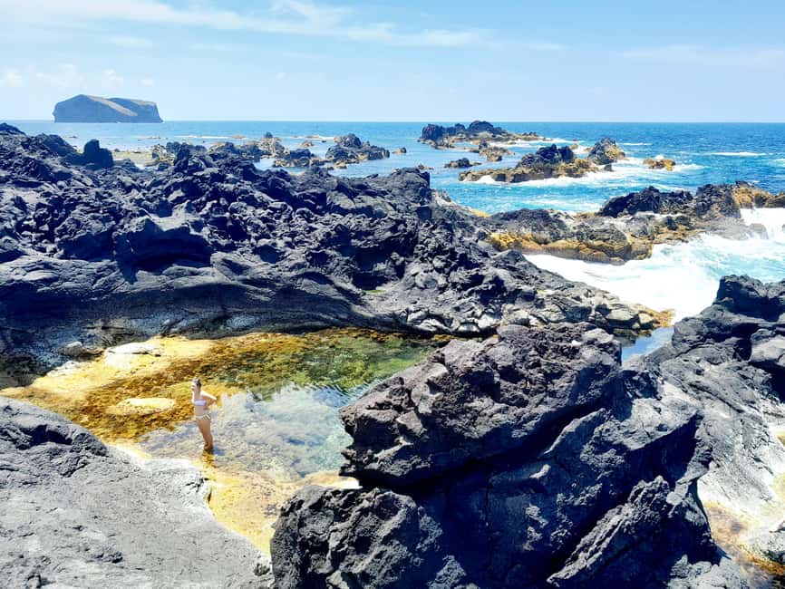 São Miguel: 2-Day Island Tour - East & West Highlights - The storytelling factor: guides, humor, and how it makes long drives work