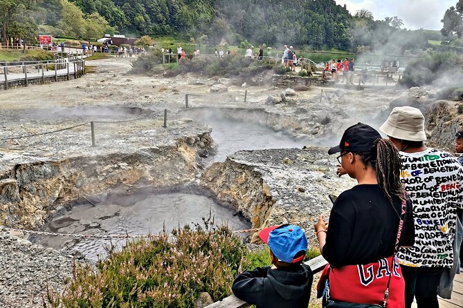 São Miguel 2-Day Tour: Furnas, Sete Cidades, Fogo & Nordeste - Small-group touring: why guide quality makes or breaks this route