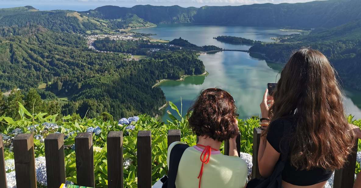 São Miguel 2-Day Tour: Sete Cidades, Fogo, Furnas & Nordeste - Day 2: Vista do Rei and Sete Cidades’ lake views
