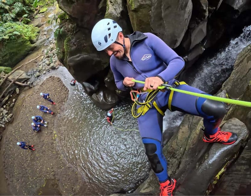 São Miguel: AdventurePark Canyoning Salto do Cabrito, Azores - Guides and safety: professional, but human