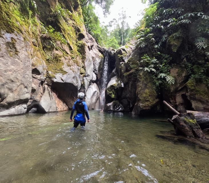 São Miguel: AdventurePark Canyoning Salto do Cabrito, Azores - Practical notes on language and group vibe