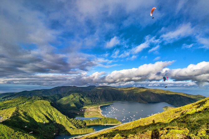 São Miguel, Azores - Private Tour 9 hours in 4 seats car "Exclusively for You" - Sete Cidades: the crater-lake day, minus the hassle