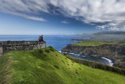 São Miguel East: Full-Day Van Tour with Lunch - Vila Franca do Campo’s Viewpoint and the Offshore Islet Moment