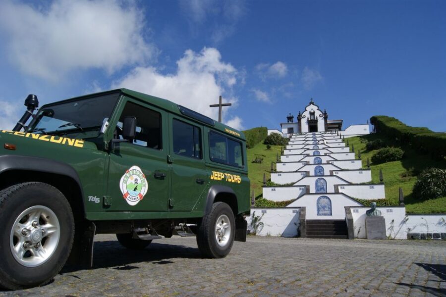 São Miguel: Full-Day 4WD Jeep Tour to Furnas with Lunch - Cozido in the hot springs: lunch with a built-in waiting game