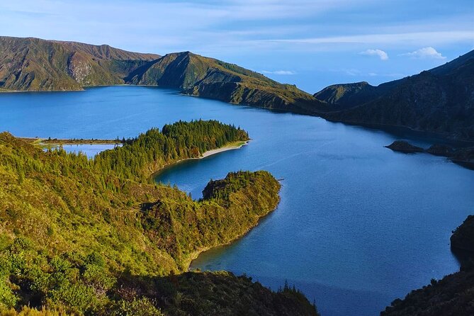 São Miguel: Majestic North Tour (Local Lunch Incl.) - Entering the day: pickup, timing, and how the drive works