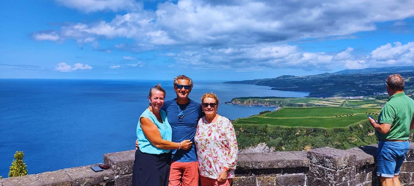 São Miguel: Majestic North Tour (Waterfalls w/Lunch) - Coastline viewpoints and local snacks