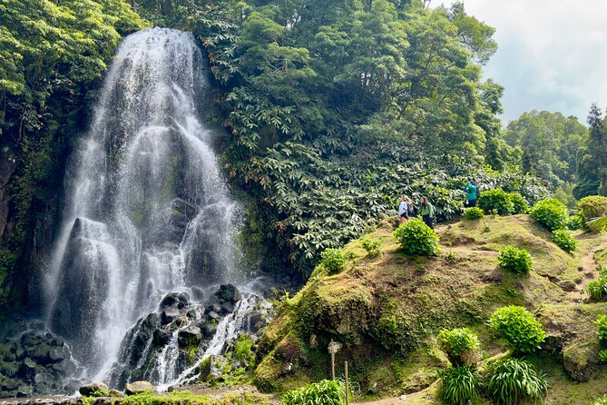 São Miguel Private Jeep Adventure - Personalized Island Tour - The 15–20 minute Ponta Delgada meet: where your tour gets personalized