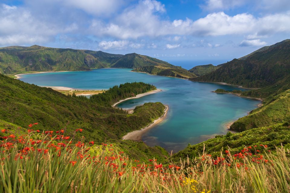 São Miguel: Sete Cidades & Lagoa do Fogo Tour with Lunch - Who should book this tour (and who should skip it)