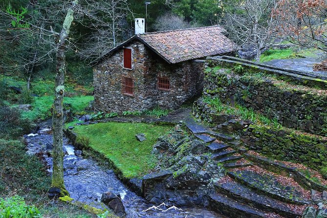 Schist Villages at Lousa Mountain - Pickup and meeting point: make it easy on yourself