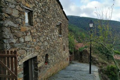 Schist Villages of Lousã Mountain, half-day from Coimbra - Cerdeira: schist stone, craft schools, and an easy first stroll