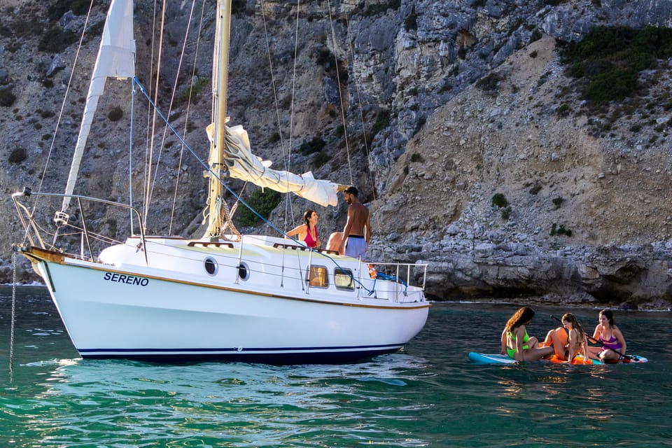 Serra da Arrábida : Sailing Tour - What the guides bring (and why Zoe and Simão keep coming up)