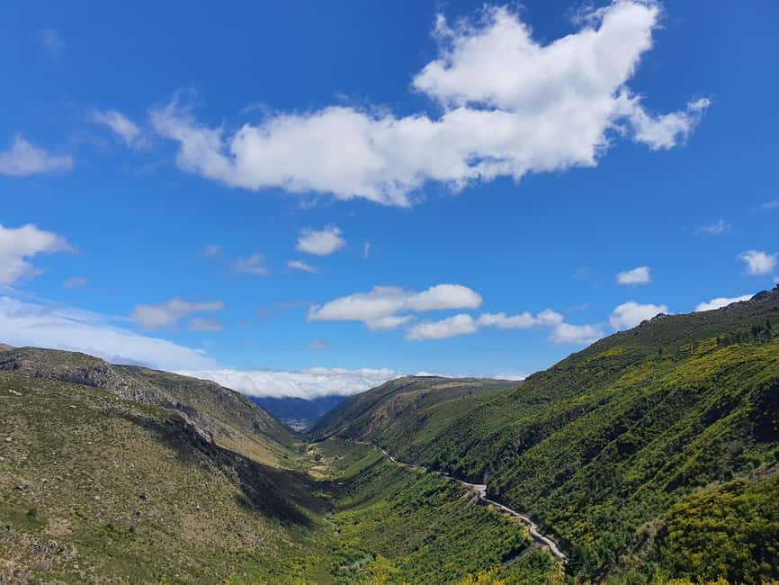 Serra da Estrela: Tour of the Natural Highlights - Rock Sculpture of Our Lady of the Good Star: faith, weather, and place