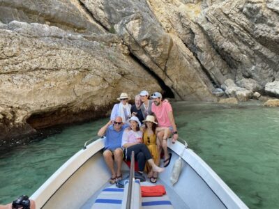 Sesimbra: Arrábida Beaches & Caves Boat Tour with Snorkeling - Finding ESPADARTE pier fast: meeting point tips that save time