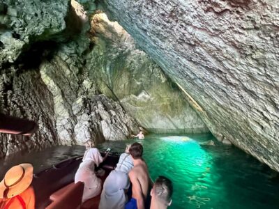 Sesimbra: Caves & Secret Beaches - Why the small group (max 10) changes the whole trip