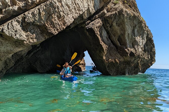 Sesimbra : Guided Kayak Tour in Arrábida Natural Park & Caves - Paddling Through Sesimbra’s Caves: What the Route Really Feels Like