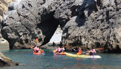 Sesimbra: Ribeiro Cavalo Beach, Caves, & Arrábida Kayak Tour - The paddle route: caves, tunnels, and Frade’s karst formations