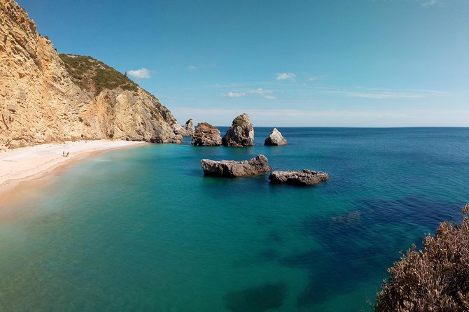 Sesimbra Wild Beach Tour from Lisbon - What’s included (and what you must carry yourself)