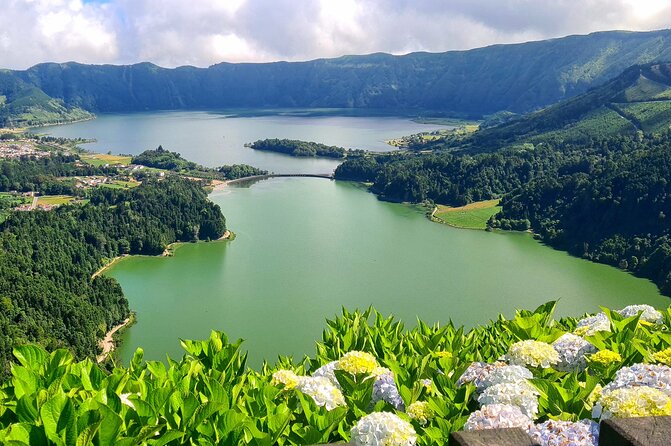 Sete Cidades and Pineapple Plantation Half Day Private Tour - Key highlights to know before you go