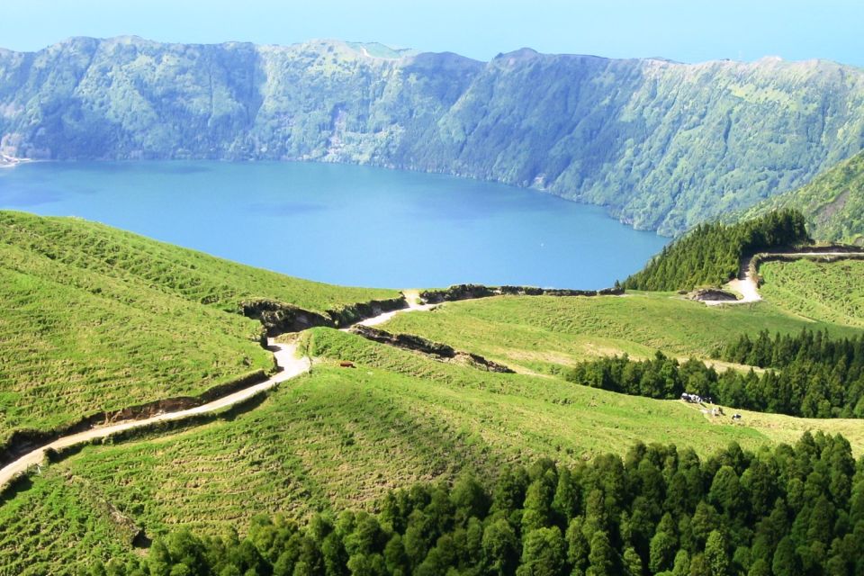 Sete Cidades Azores 4x4 Day Tour from Ponta Delgada - Volcano first: what makes Sete Cidades click