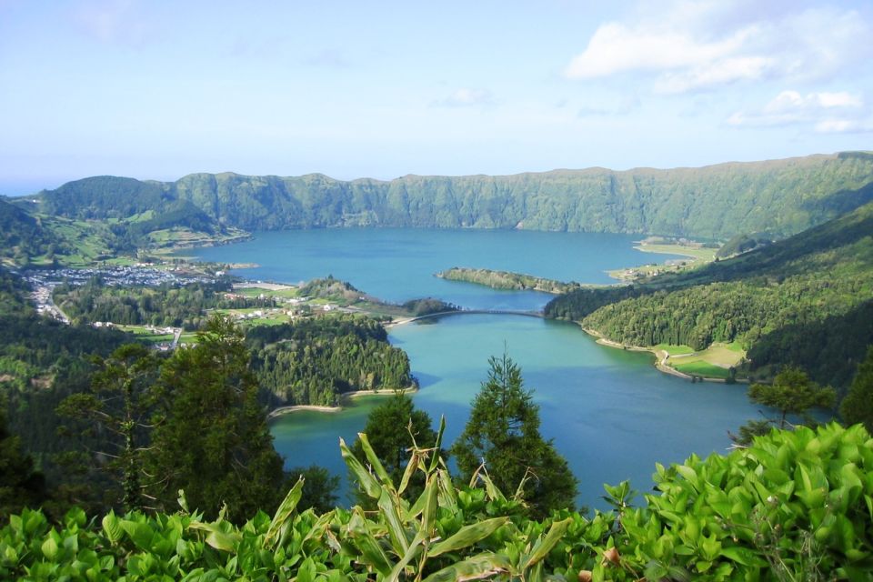 Sete Cidades Azores 4x4 Day Tour from Ponta Delgada - Who should book this, and who should skip it