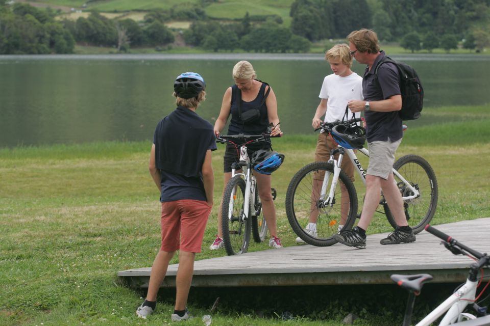 Sete Cidades Bike Rental - Where Futurismo Azores Adventures starts (and why meeting at Sete Cidades matters)