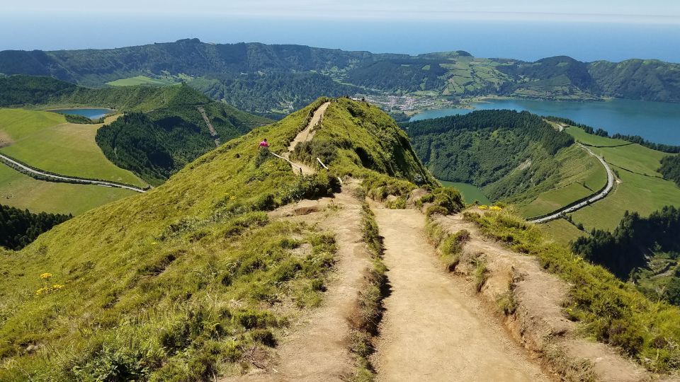 Sete Cidades / Lagoa do Fogo - Full Day Tour - Grota do Inferno and Vista do Rei: where the walk earns the view