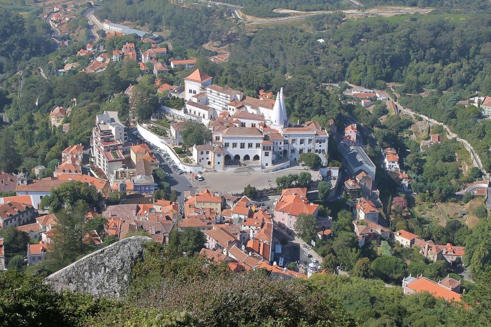Sintra and Cascais: Full-Day Private Sightseeing Tour - Cascais: short and sweet, with seaside history built in