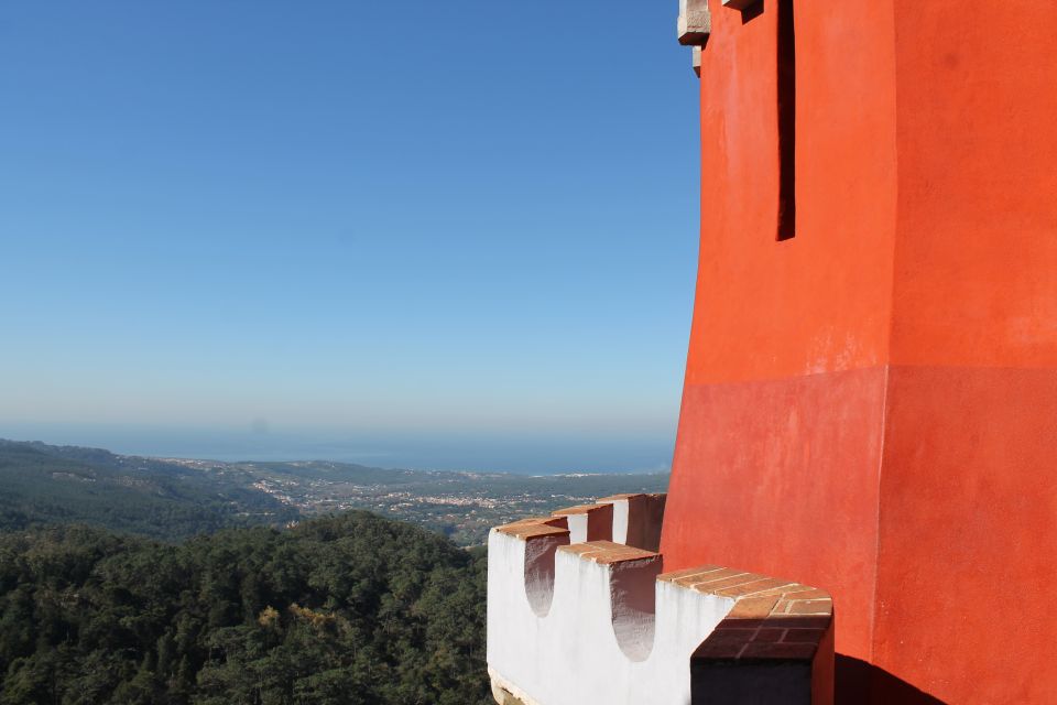 Sintra and Cascais: Full-Day Private Sightseeing Tour - Guides, driving, and keeping the day stress-free