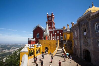 Sintra and Cascais Full Day Private Tour from Lisbon - Centro Histórico de Sintra: quick old-town reset