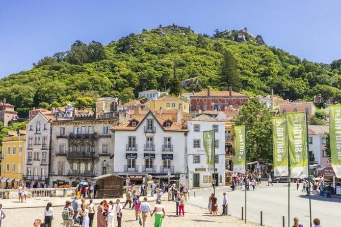 Sintra & Cascais Full Day Tour - Stop 1: Centro Histórico de Sintra and the Snack Break Strategy
