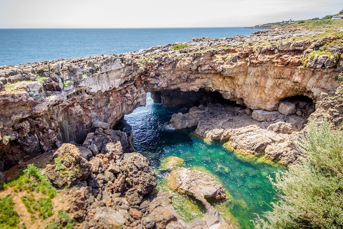 Sintra/Cascais Private Tour - Boca do Inferno: quick stop, big rock-and-water drama
