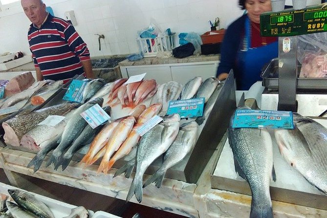 Sintra & Cascais Private Tour from Lisbon + Dinosaur footprints on the beach! - Sintra historic center: sweets, lunch, and slow wandering
